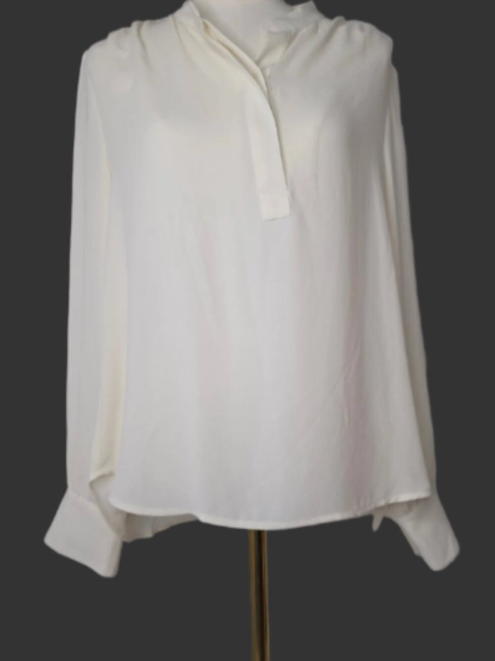 Lark & Ro Ivory Long Sleeve Blouse